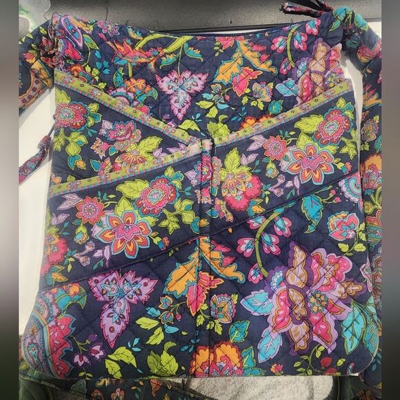 Floral Quilted Shoulder Bag - Picture 1 of 9